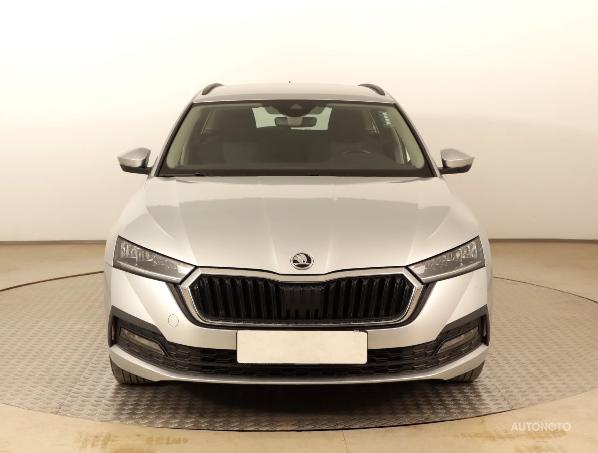 Škoda Octavia, 2021 - pohled č. 2