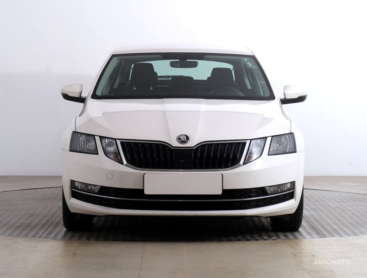 Škoda Octavia, 2019 - pohled č. 2