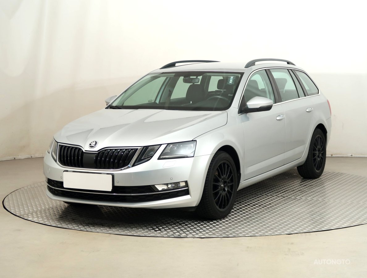Škoda Octavia, 2018 - pohled č. 3