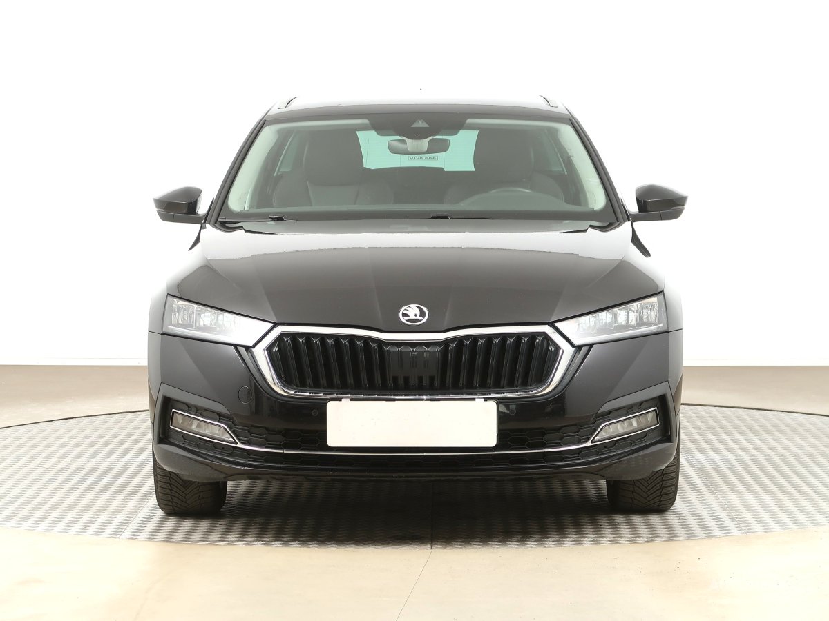 Škoda Octavia, 2021 - pohled č. 2