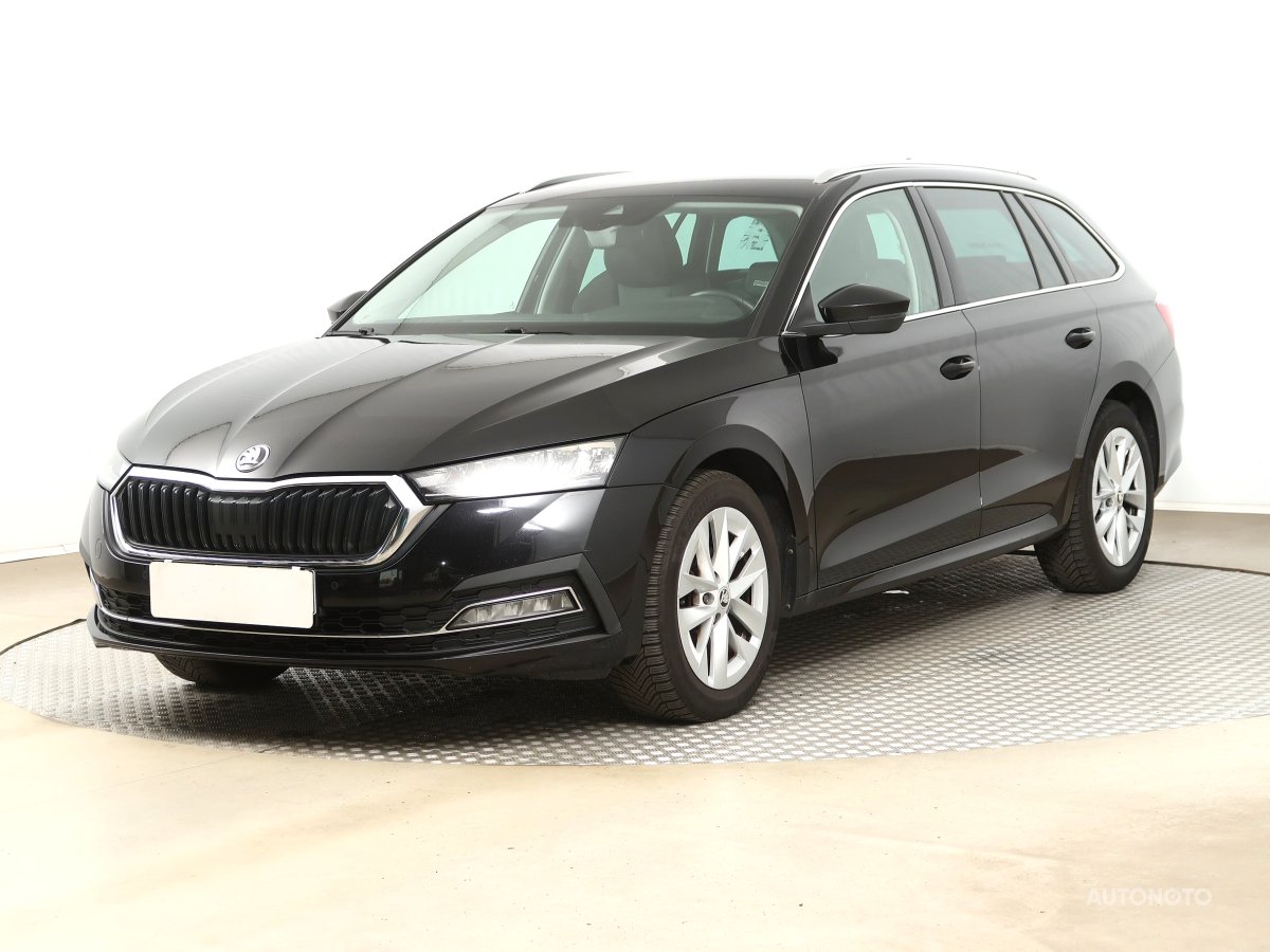 Škoda Octavia, 2021 - pohled č. 3