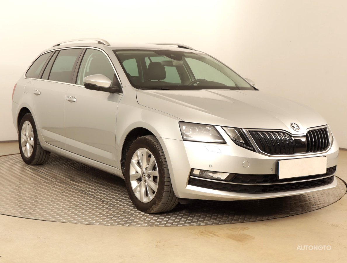 Škoda Octavia, 2020 - celkový pohled