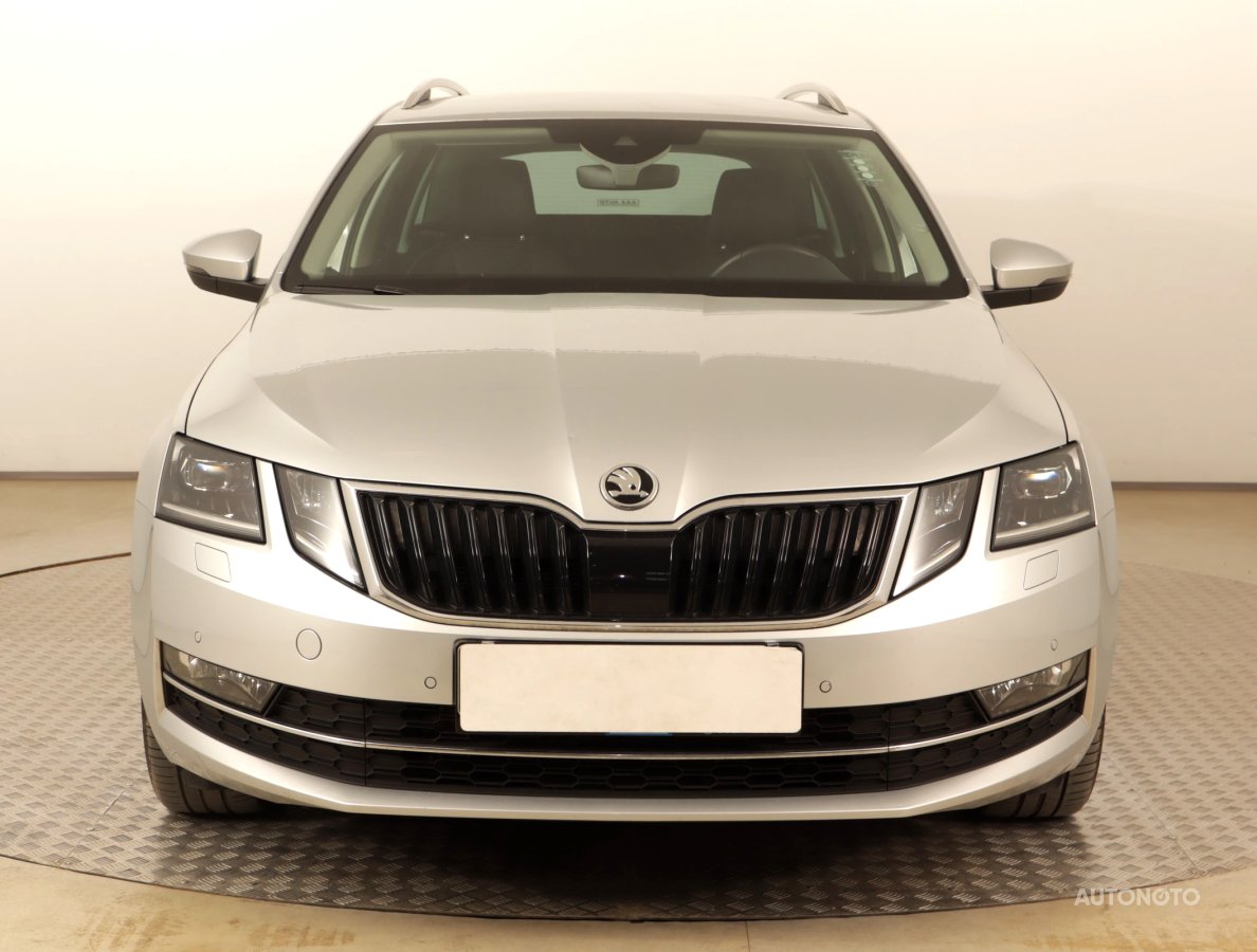 Škoda Octavia, 2020 - pohled č. 2