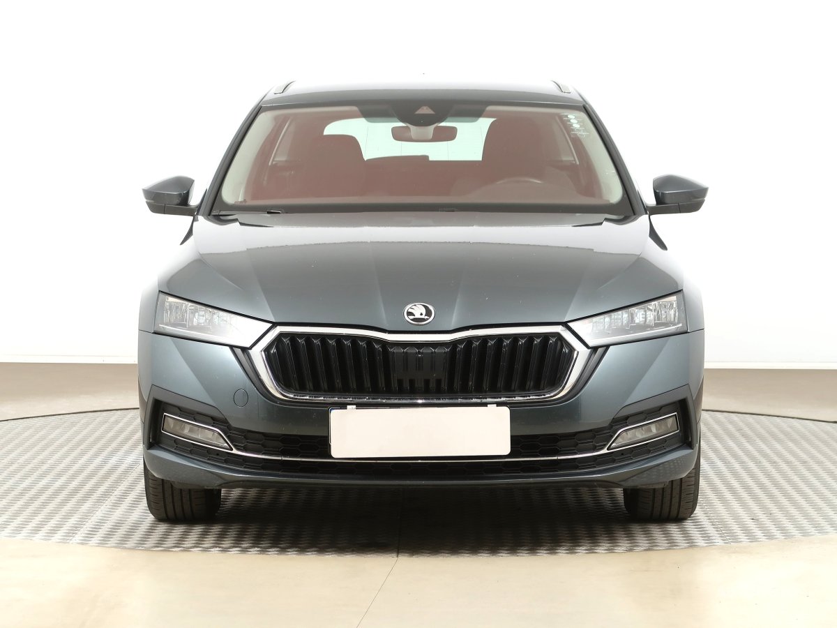 Škoda Octavia, 2020 - pohled č. 2