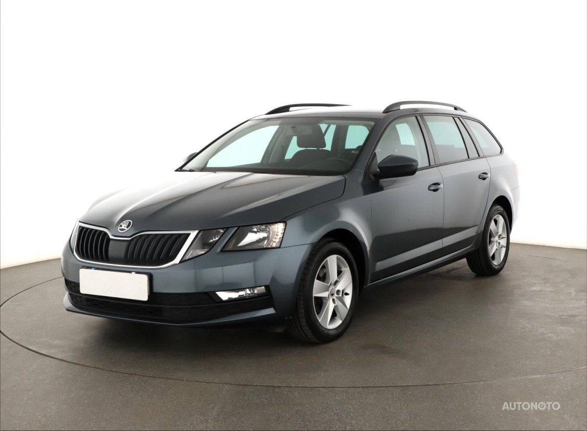 Škoda Octavia, 2018 - pohled č. 3