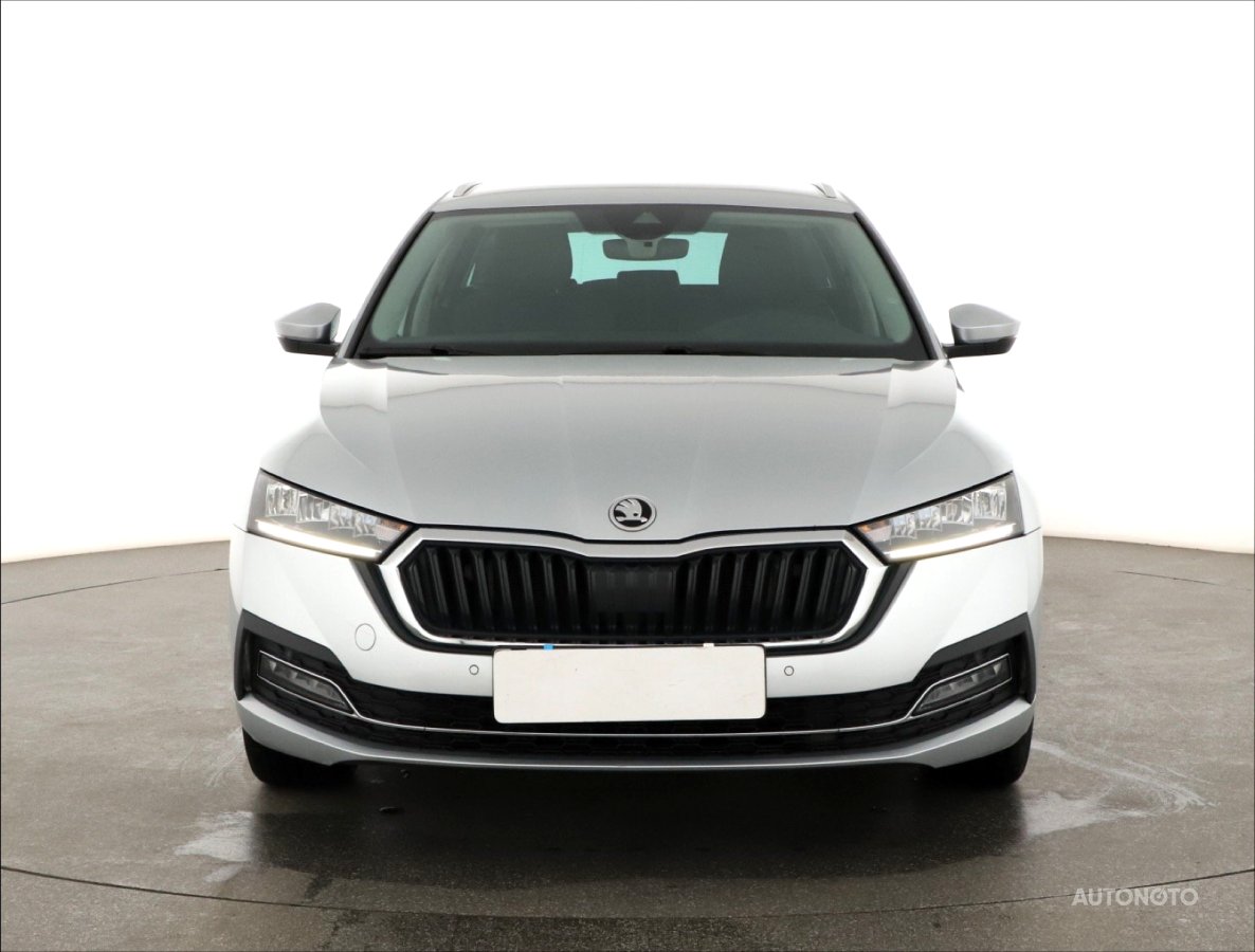 Škoda Octavia, 2022 - pohled č. 2