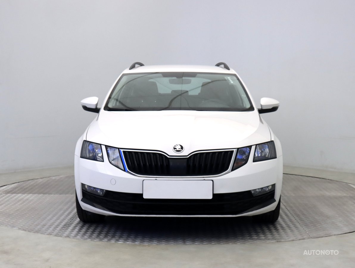 Škoda Octavia, 2019 - pohled č. 2