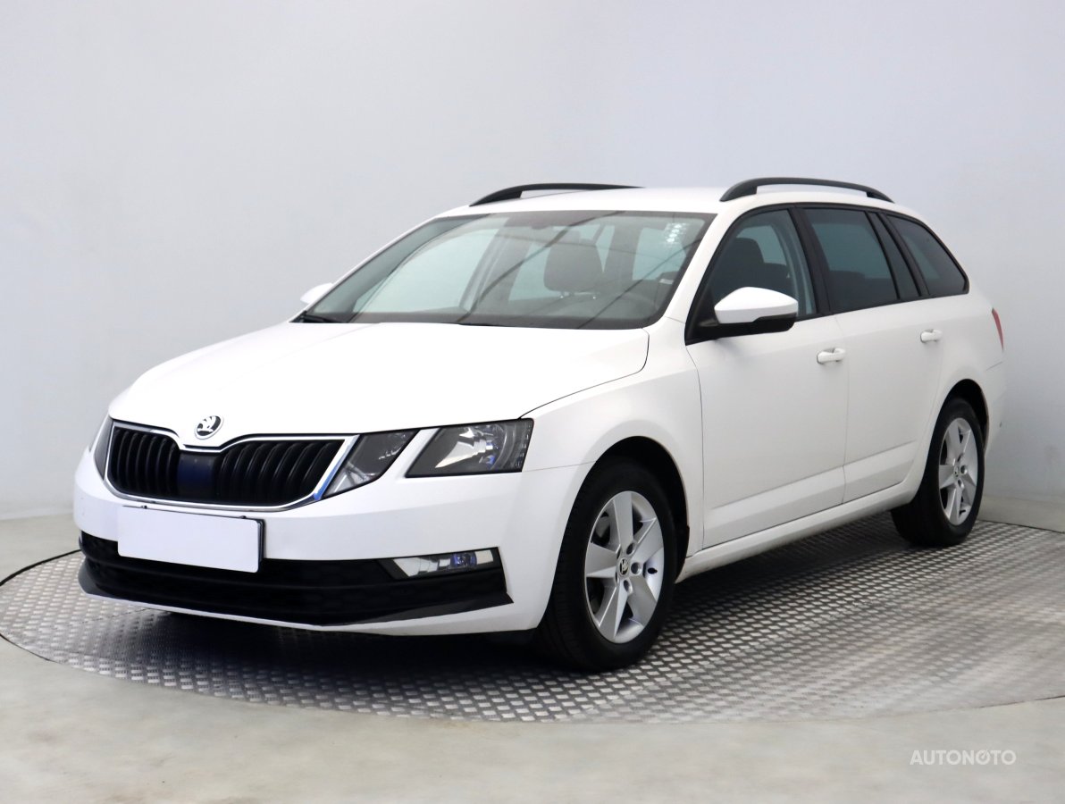 Škoda Octavia, 2019 - pohled č. 3