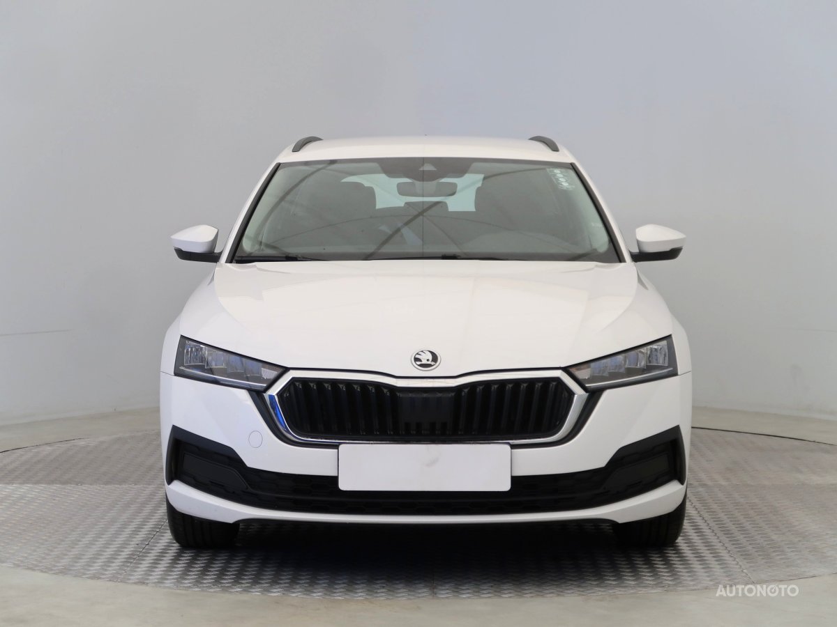 Škoda Octavia, 2021 - pohled č. 2