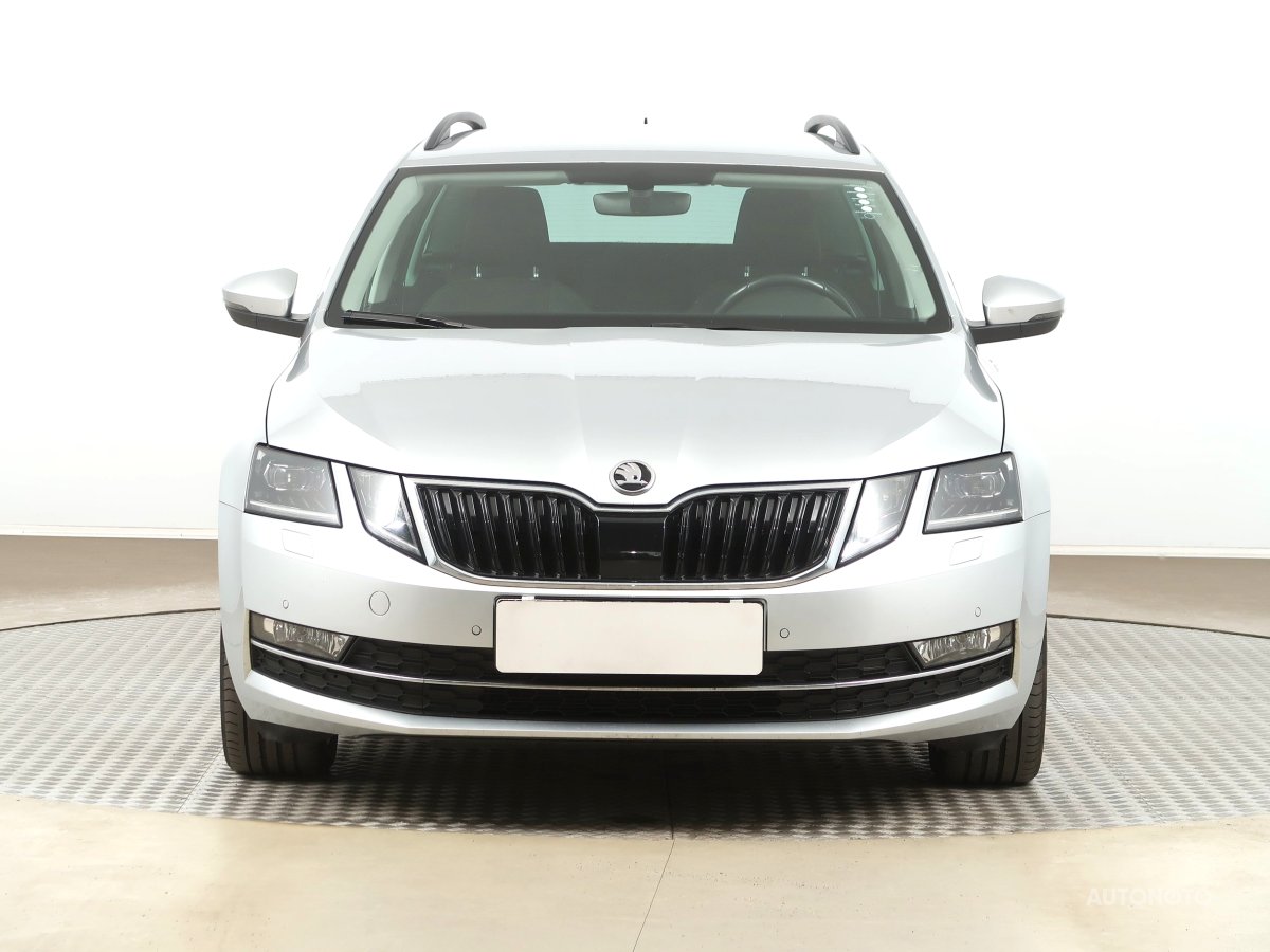 Škoda Octavia, 2019 - pohled č. 2