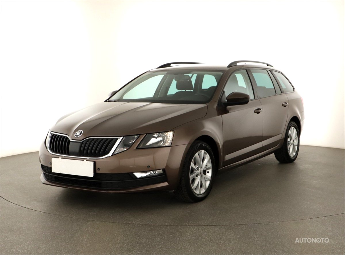 Škoda Octavia, 2018 - pohled č. 3