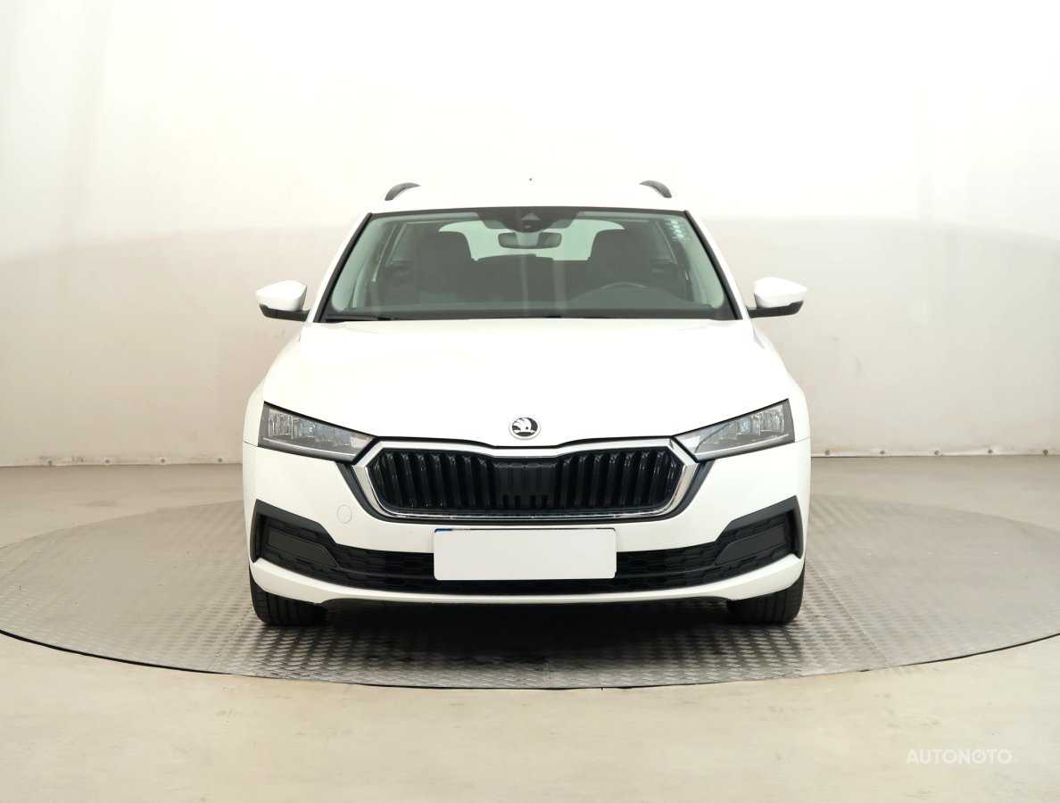 Škoda Octavia, 2020 - pohled č. 2