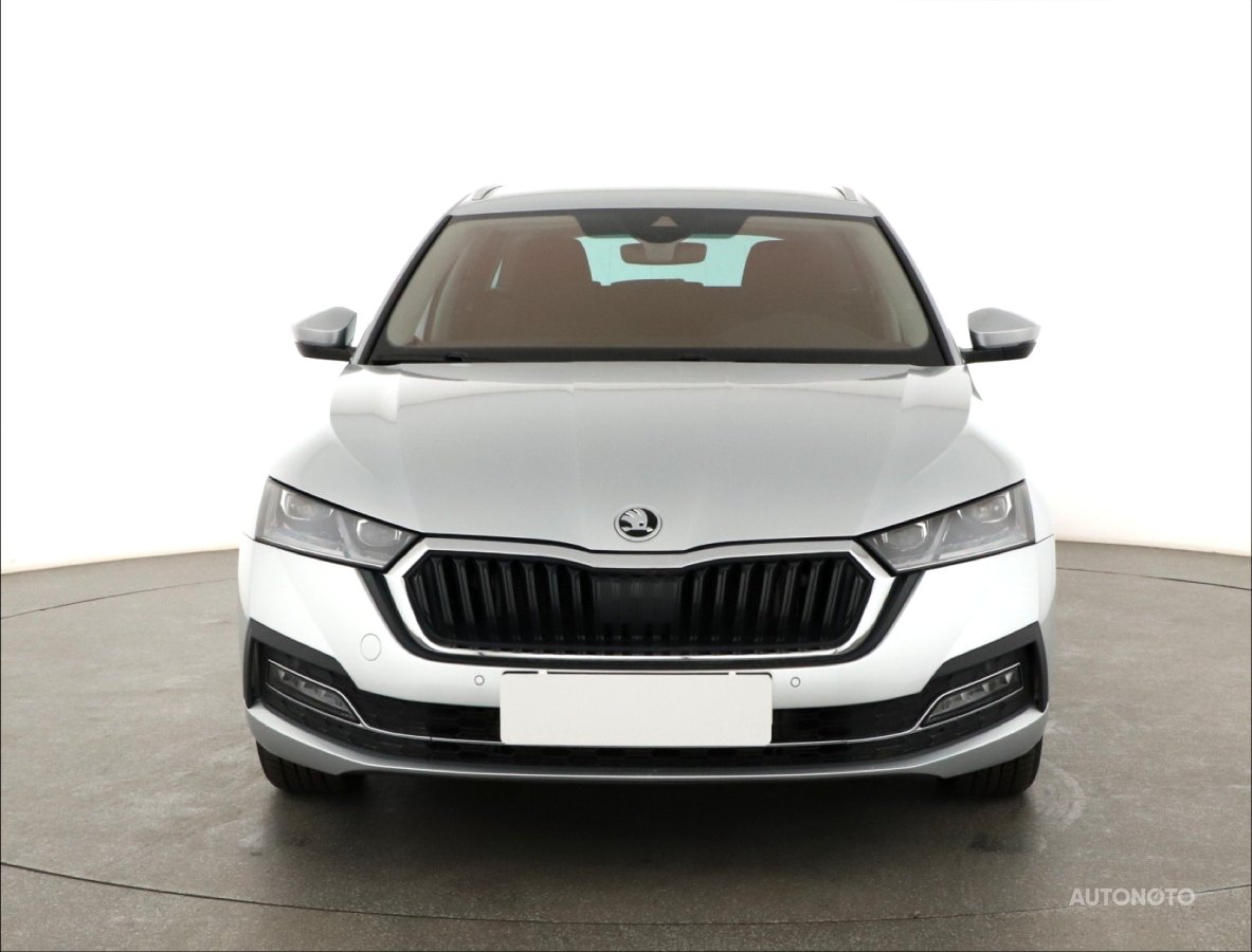 Škoda Octavia, 2022 - pohled č. 2