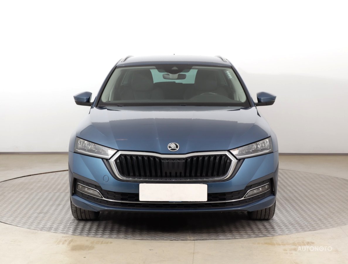 Škoda Octavia, 2021 - pohled č. 2