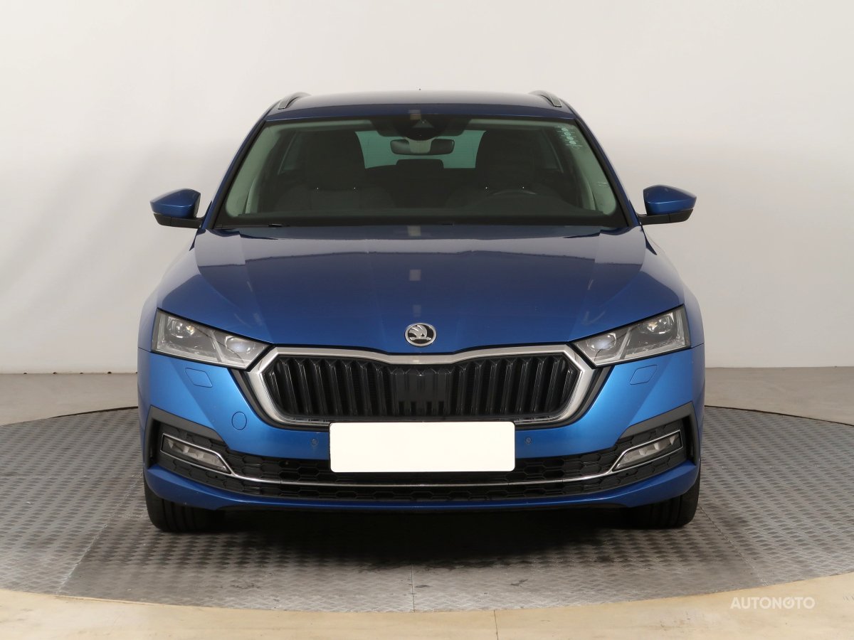 Škoda Octavia, 2020 - pohled č. 2