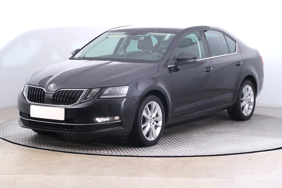 Škoda Octavia, 2018 - pohled č. 3