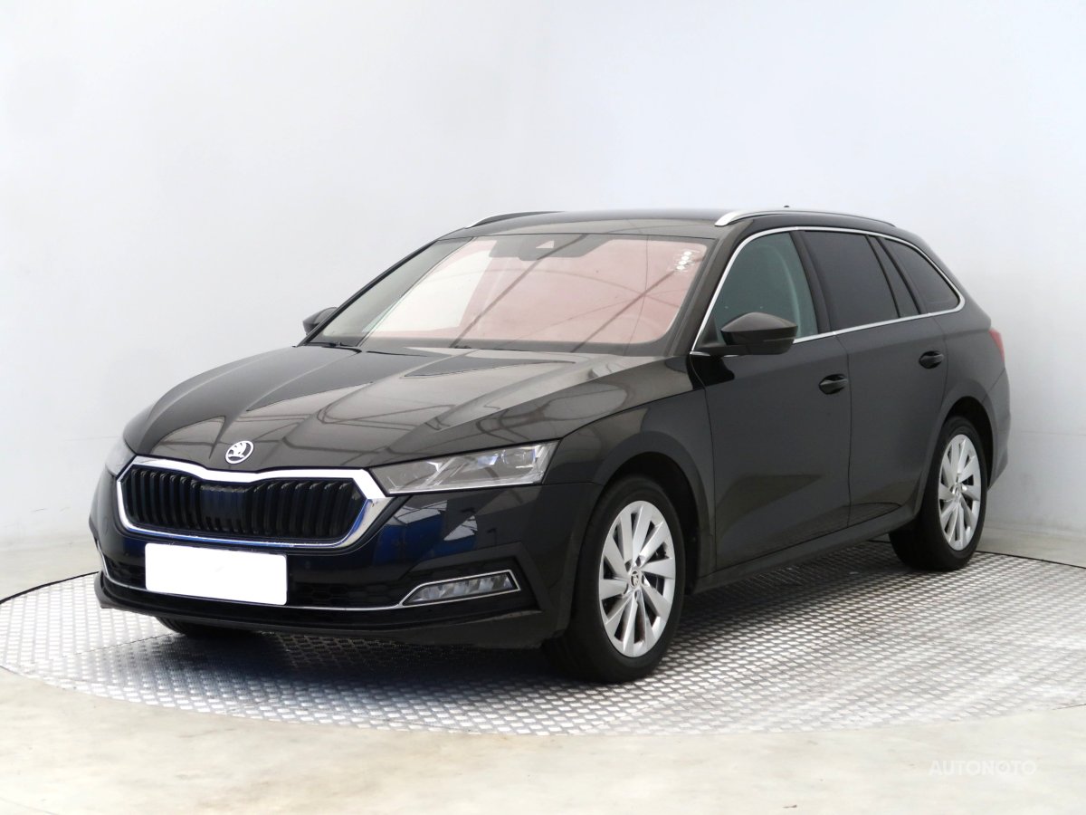 Škoda Octavia, 2022 - pohled č. 3
