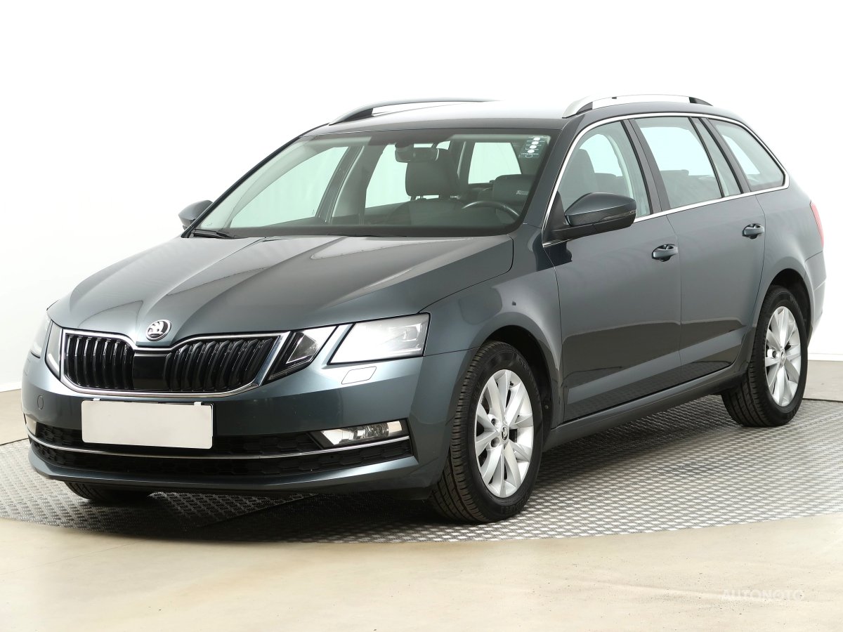 Škoda Octavia, 2019 - pohled č. 3