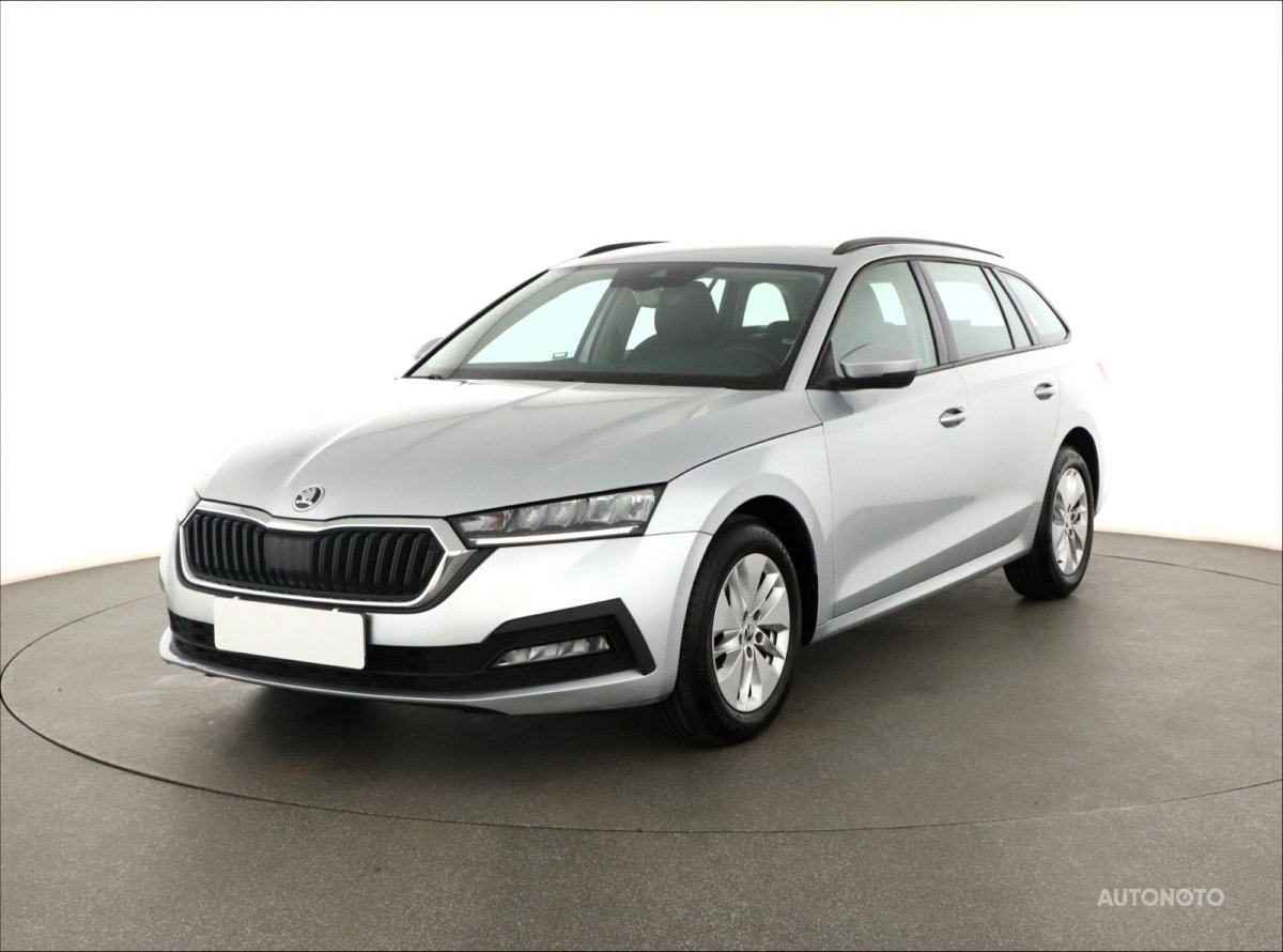 Škoda Octavia, 2021 - pohled č. 3