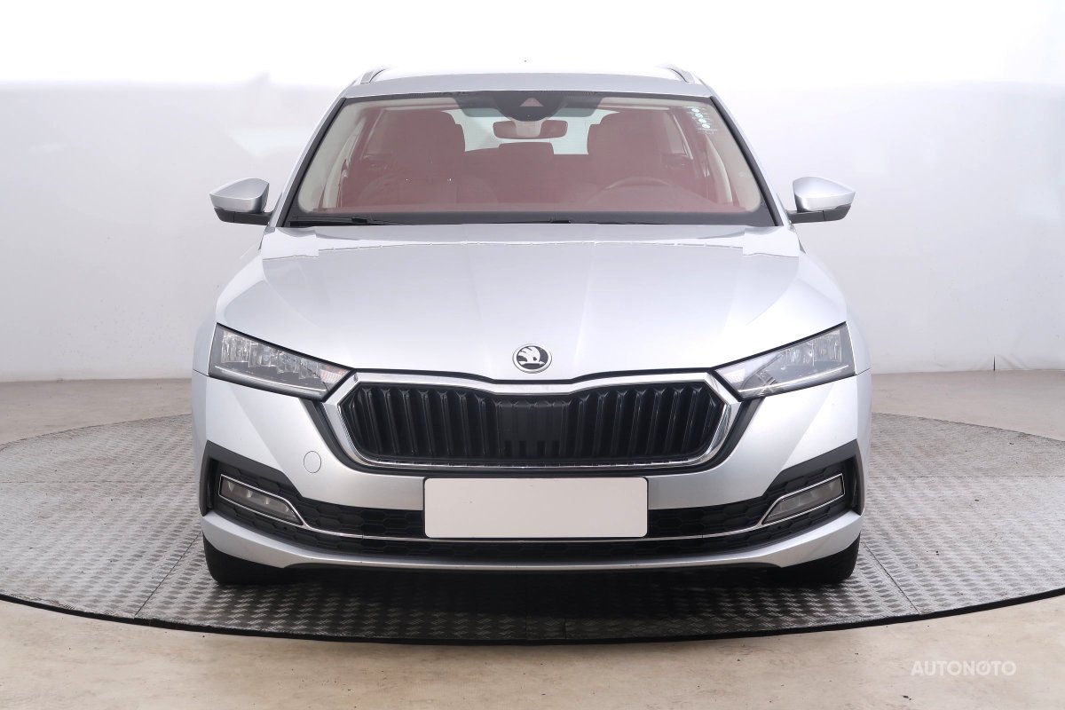 Škoda Octavia, 2020 - pohled č. 2