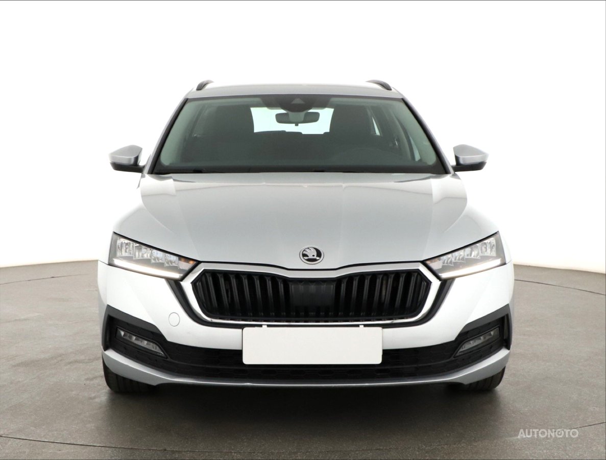 Škoda Octavia, 2021 - pohled č. 2