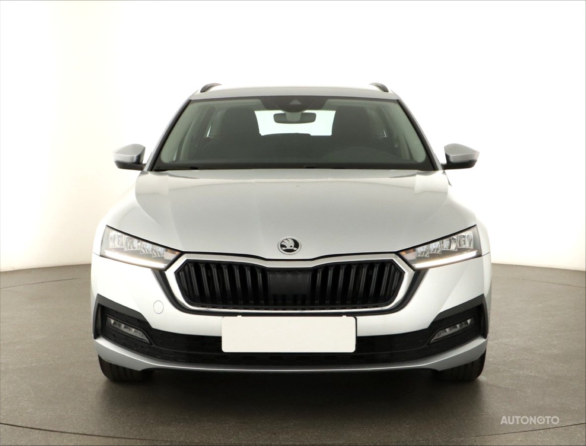 Škoda Octavia, 2021 - pohled č. 2