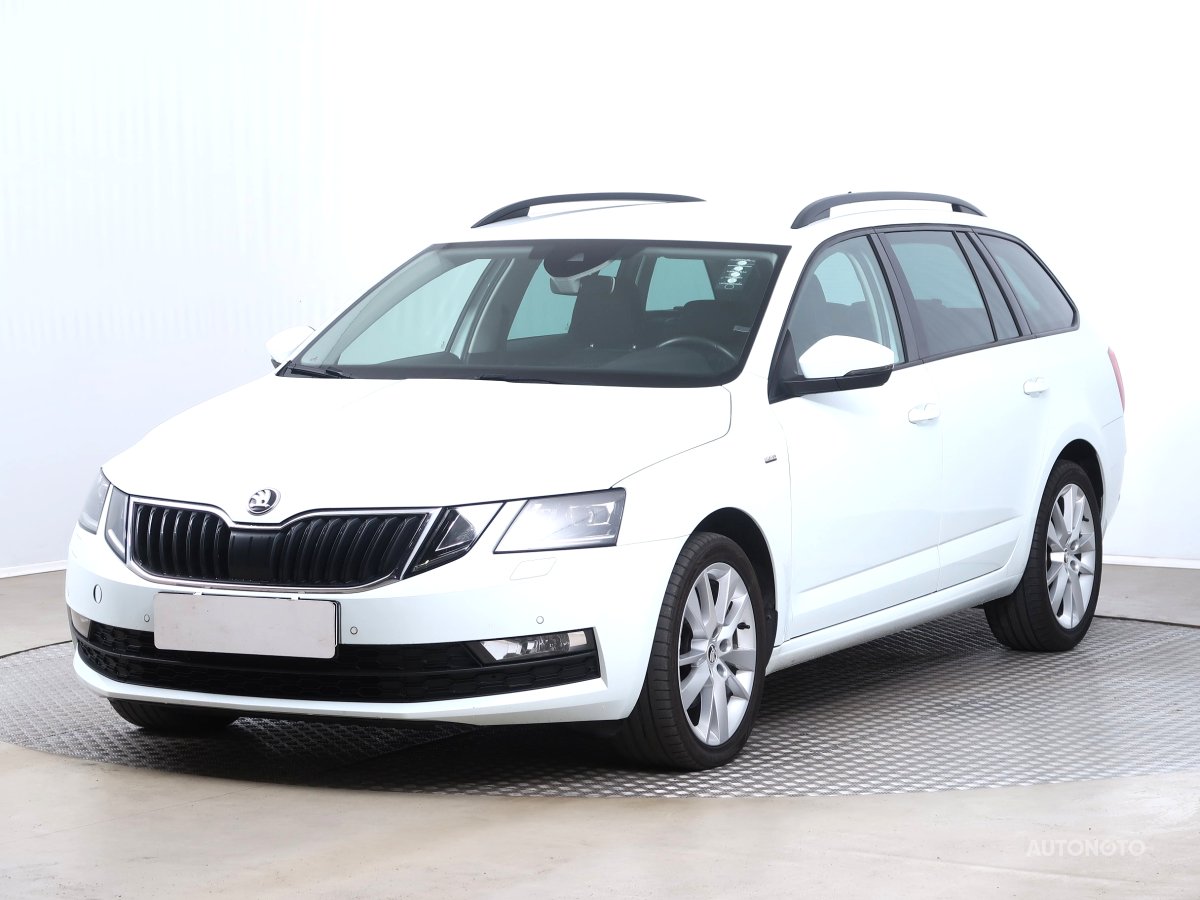 Škoda Octavia, 2019 - pohled č. 3