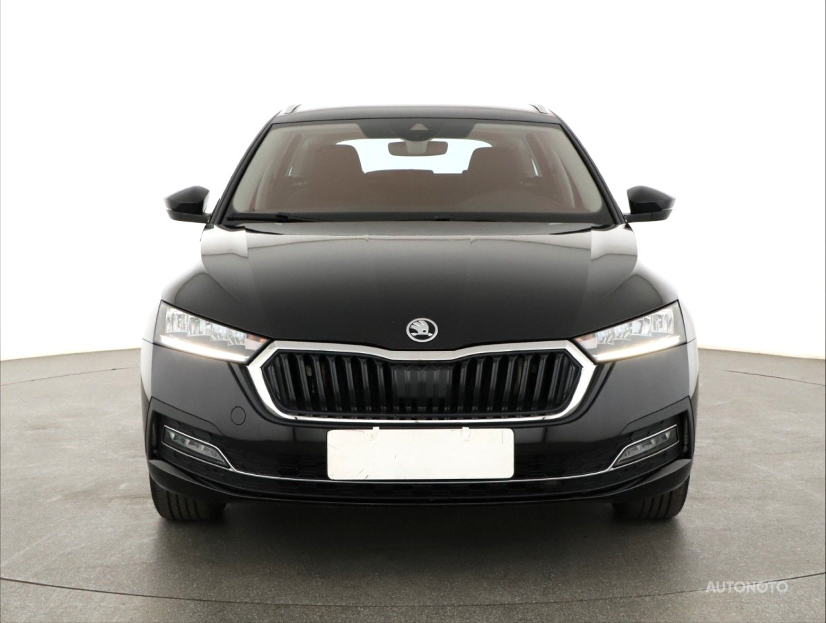 Škoda Octavia, 2020 - pohled č. 2