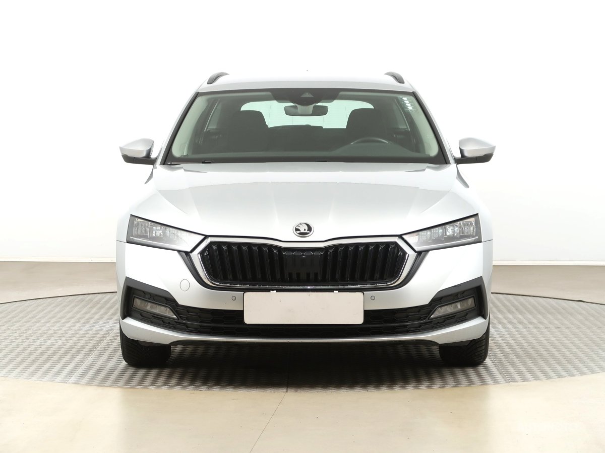 Škoda Octavia, 2021 - pohled č. 2