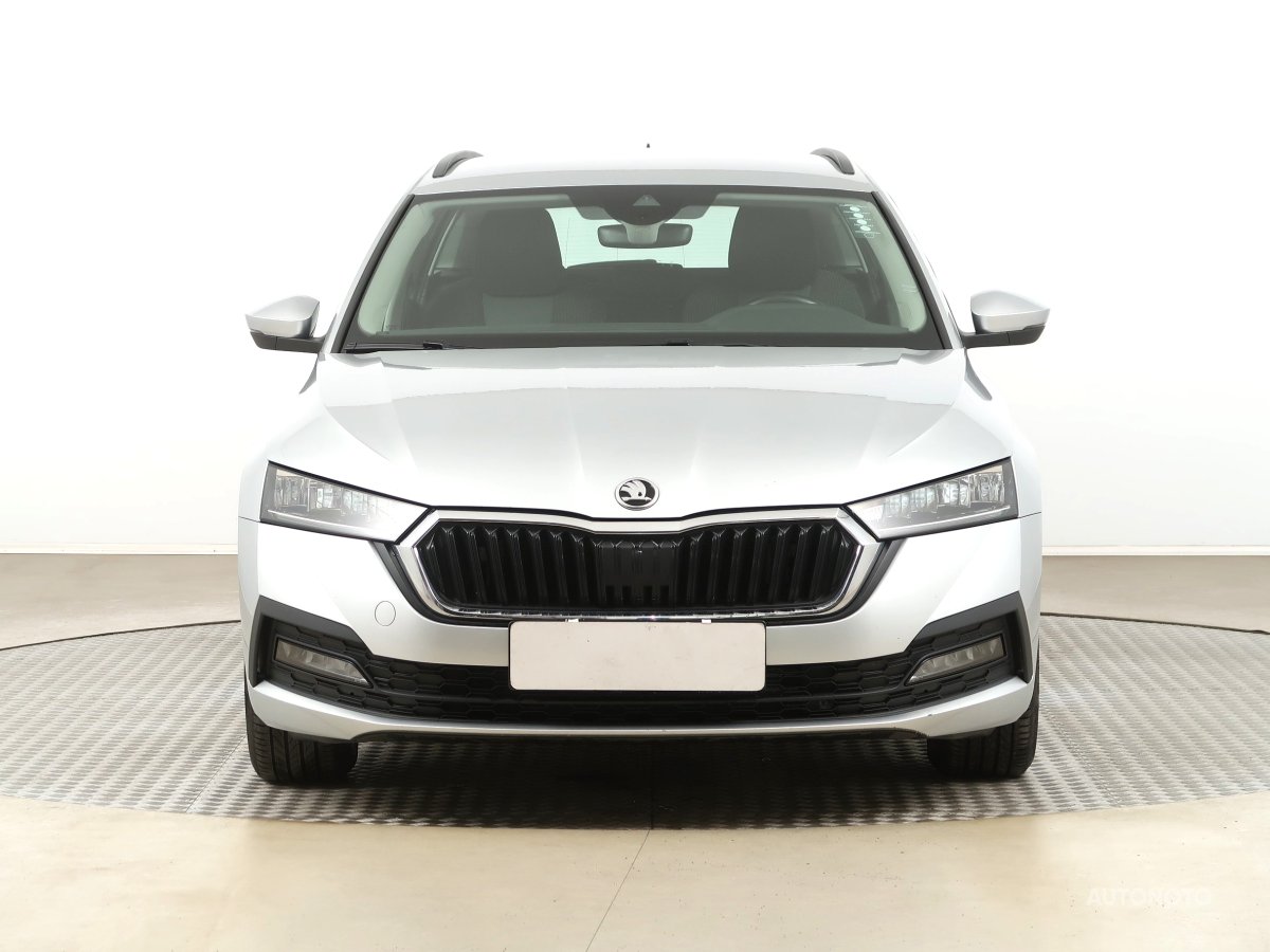 Škoda Octavia, 2021 - pohled č. 2