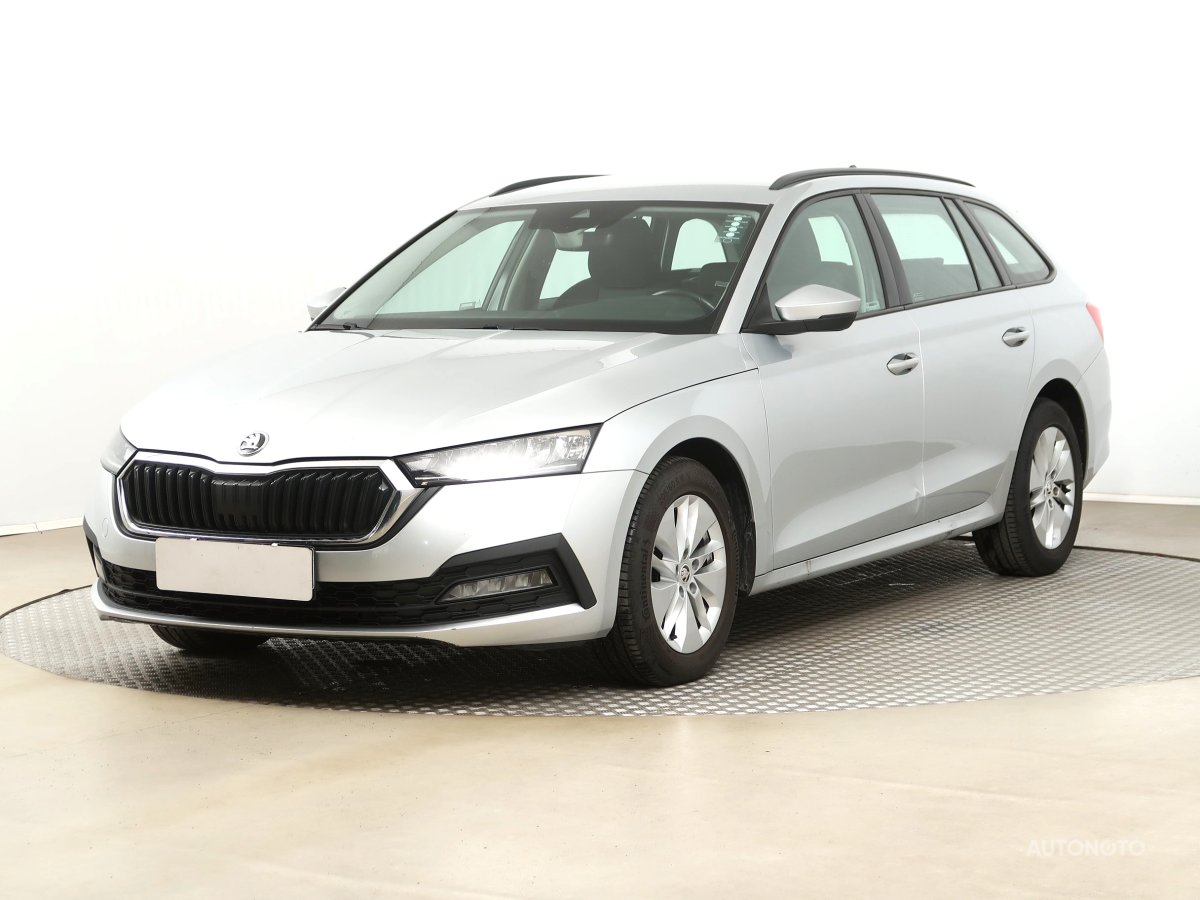 Škoda Octavia, 2021 - pohled č. 3