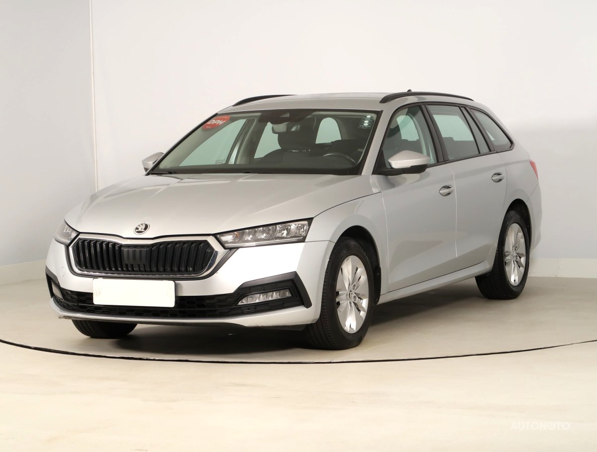 Škoda Octavia, 2022 - pohled č. 3