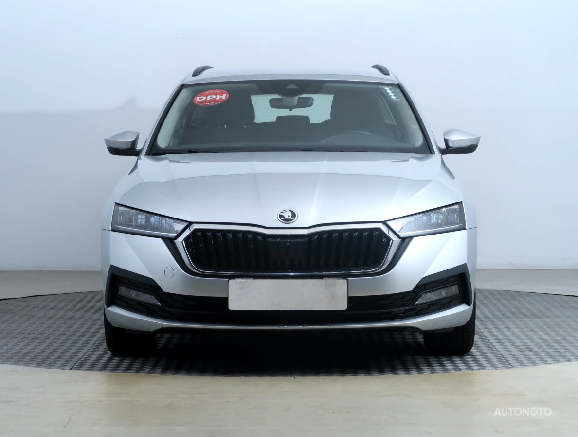 Škoda Octavia, 2021 - pohled č. 2