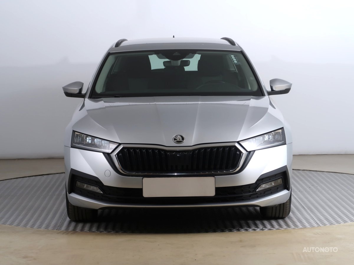 Škoda Octavia, 2021 - pohled č. 2
