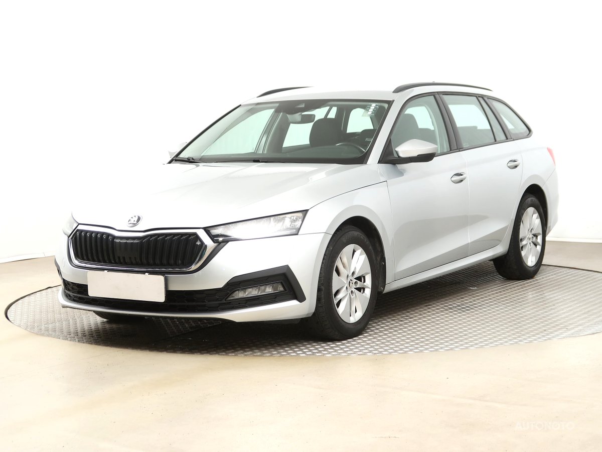 Škoda Octavia, 2021 - pohled č. 3