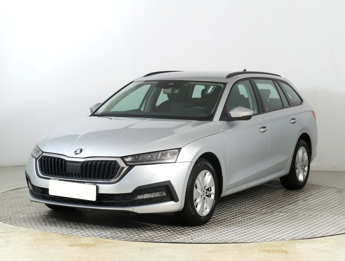 Škoda Octavia, 2022 - pohled č. 3