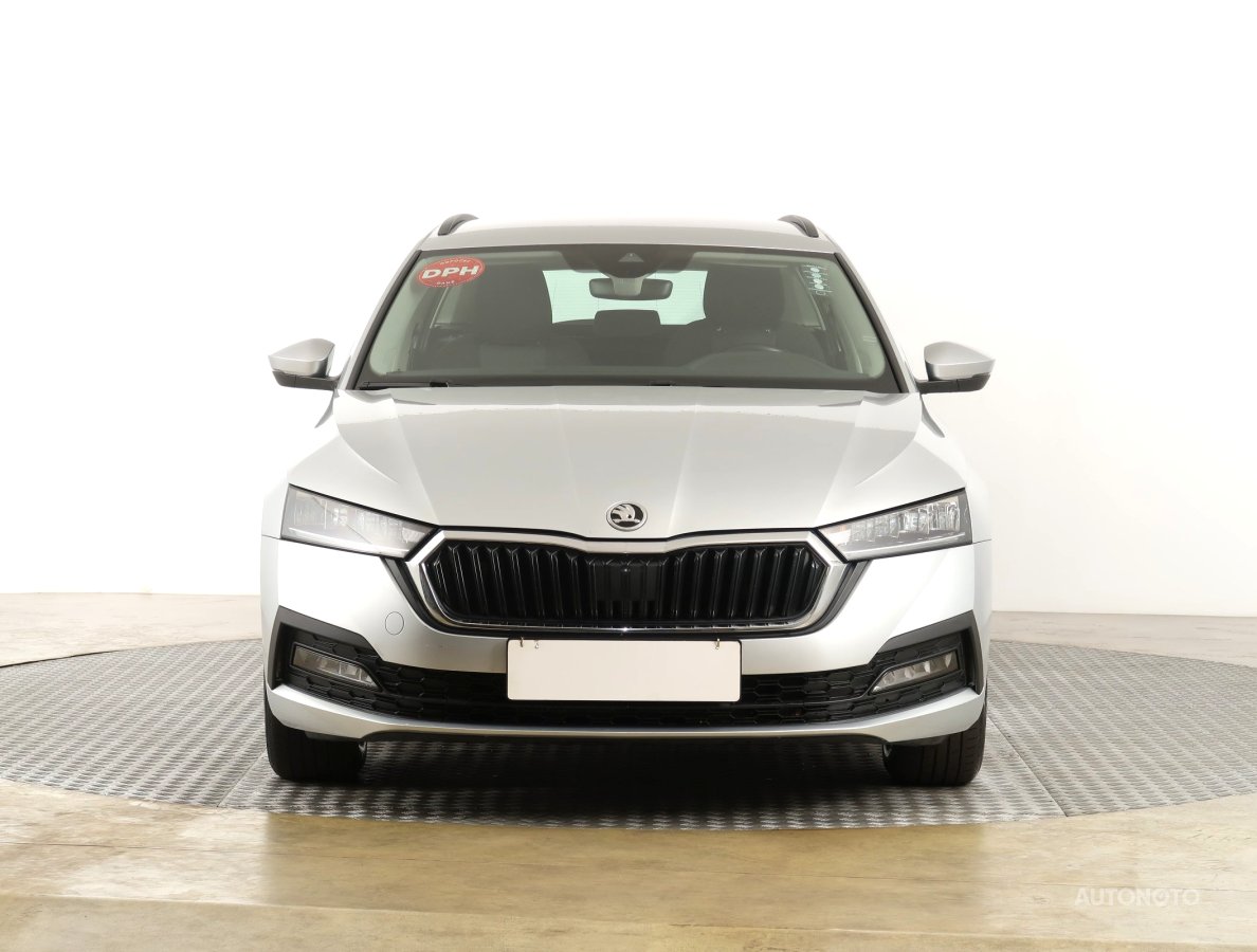 Škoda Octavia, 2021 - pohled č. 2