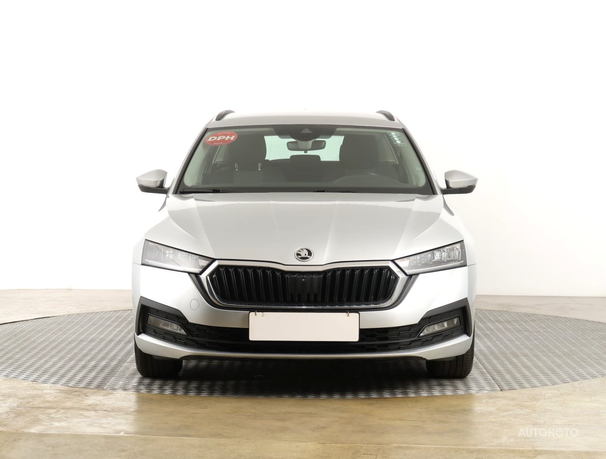 Škoda Octavia, 2021 - pohled č. 2