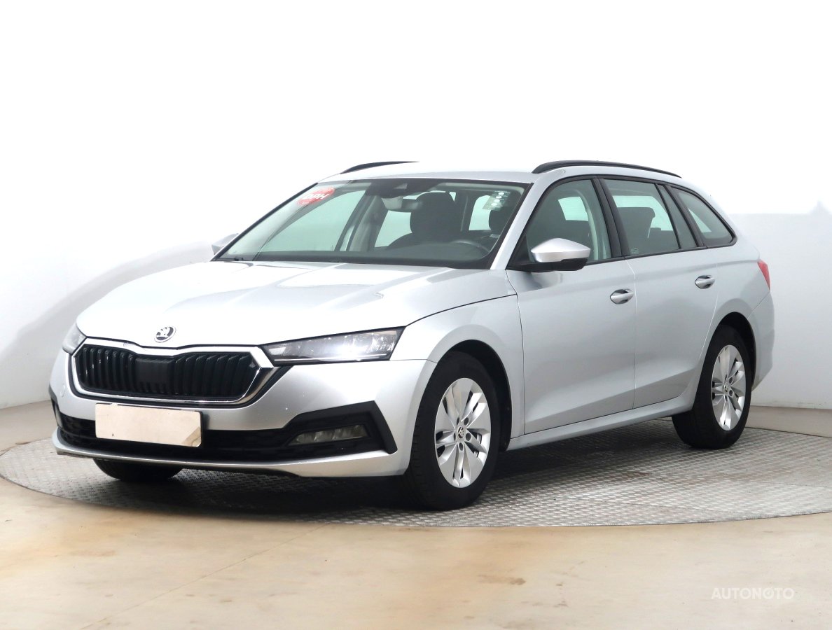 Škoda Octavia, 2021 - pohled č. 3