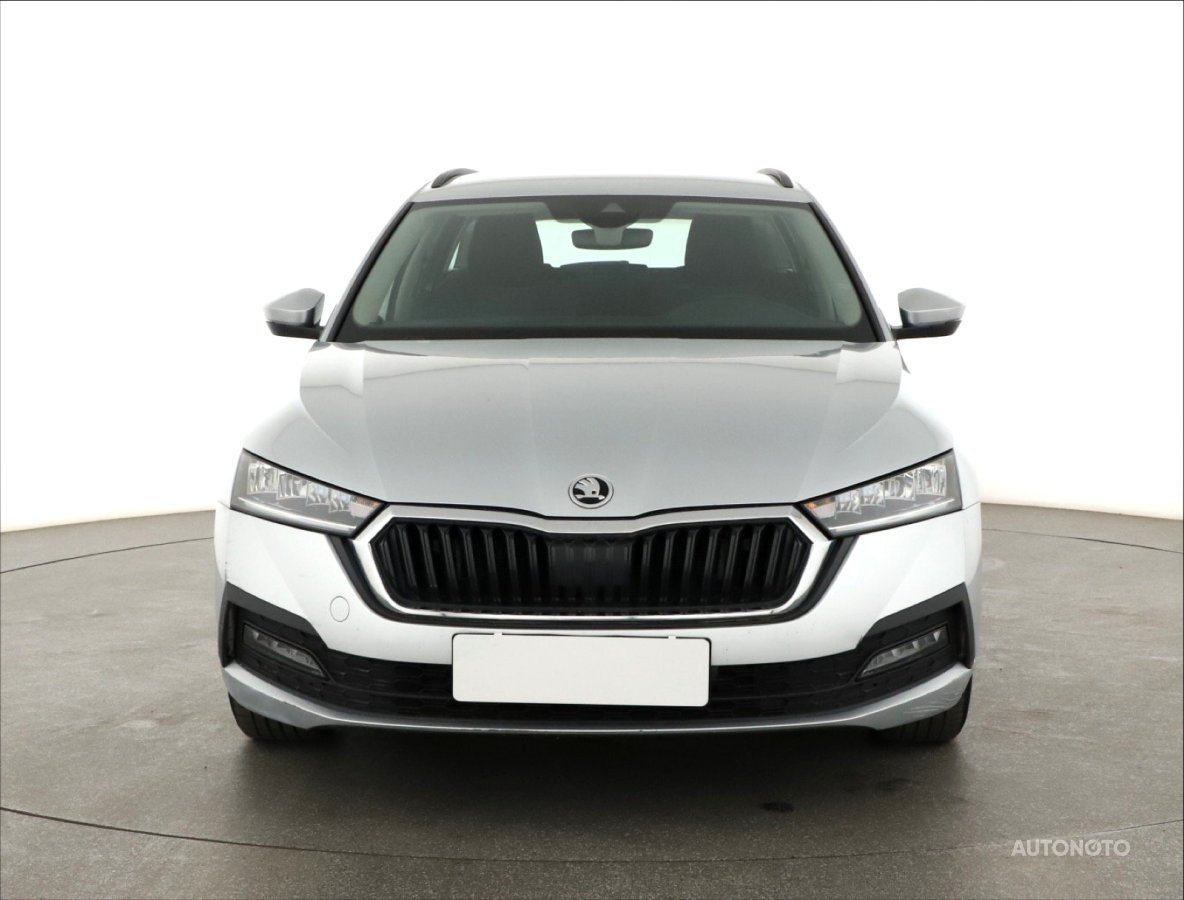 Škoda Octavia, 2021 - pohled č. 2