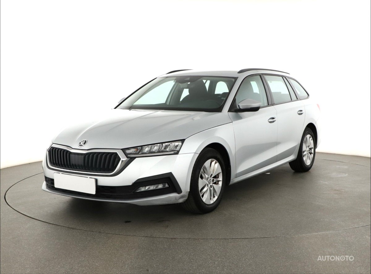 Škoda Octavia, 2021 - pohled č. 3