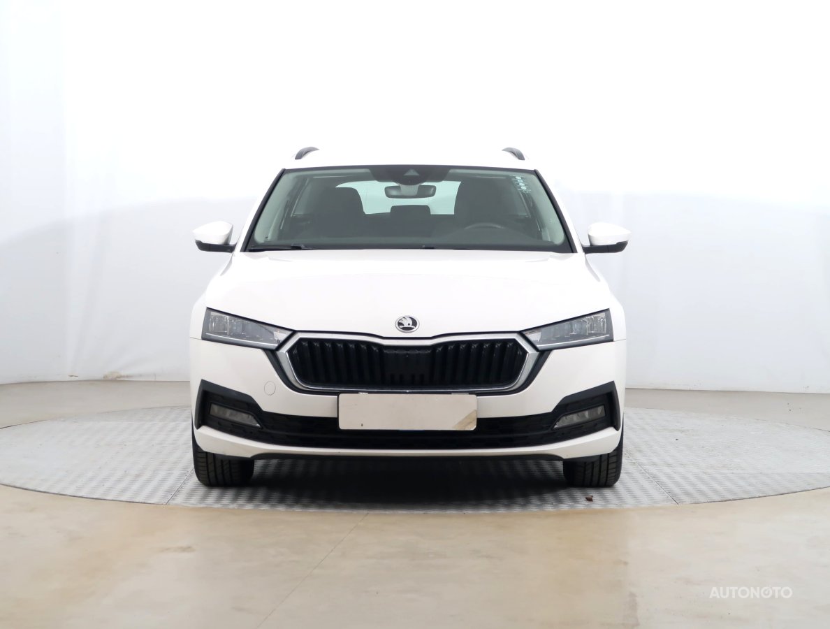 Škoda Octavia, 2023 - pohled č. 2