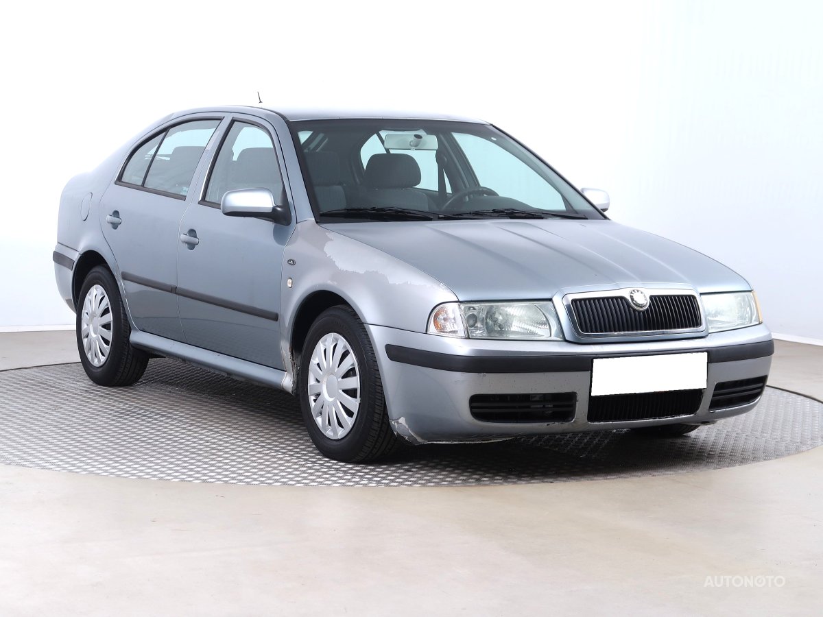 Škoda Octavia, 2002 - celkový pohled