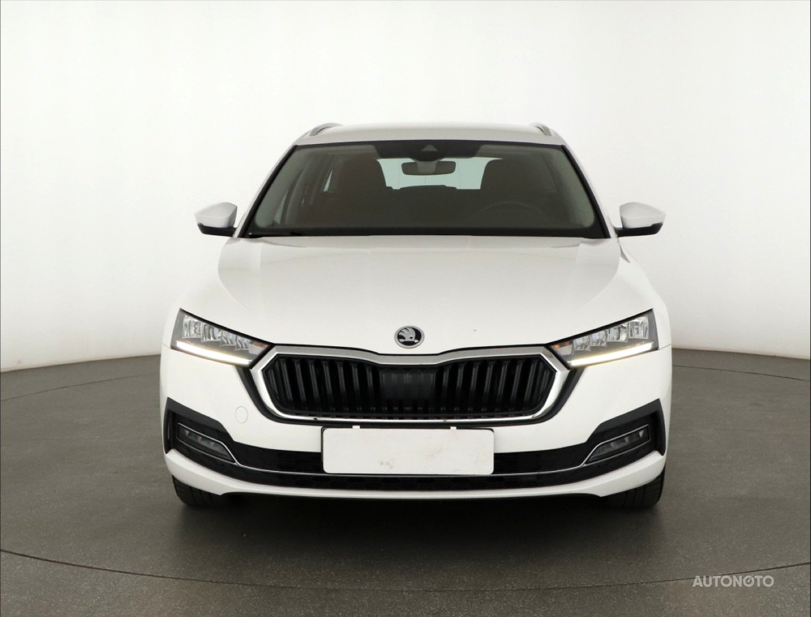 Škoda Octavia, 2022 - pohled č. 2