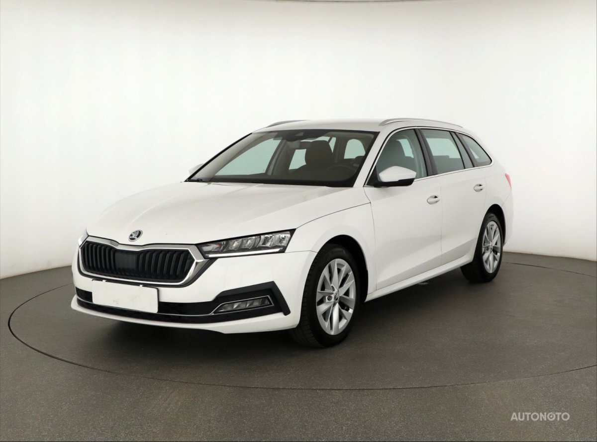 Škoda Octavia, 2022 - pohled č. 3