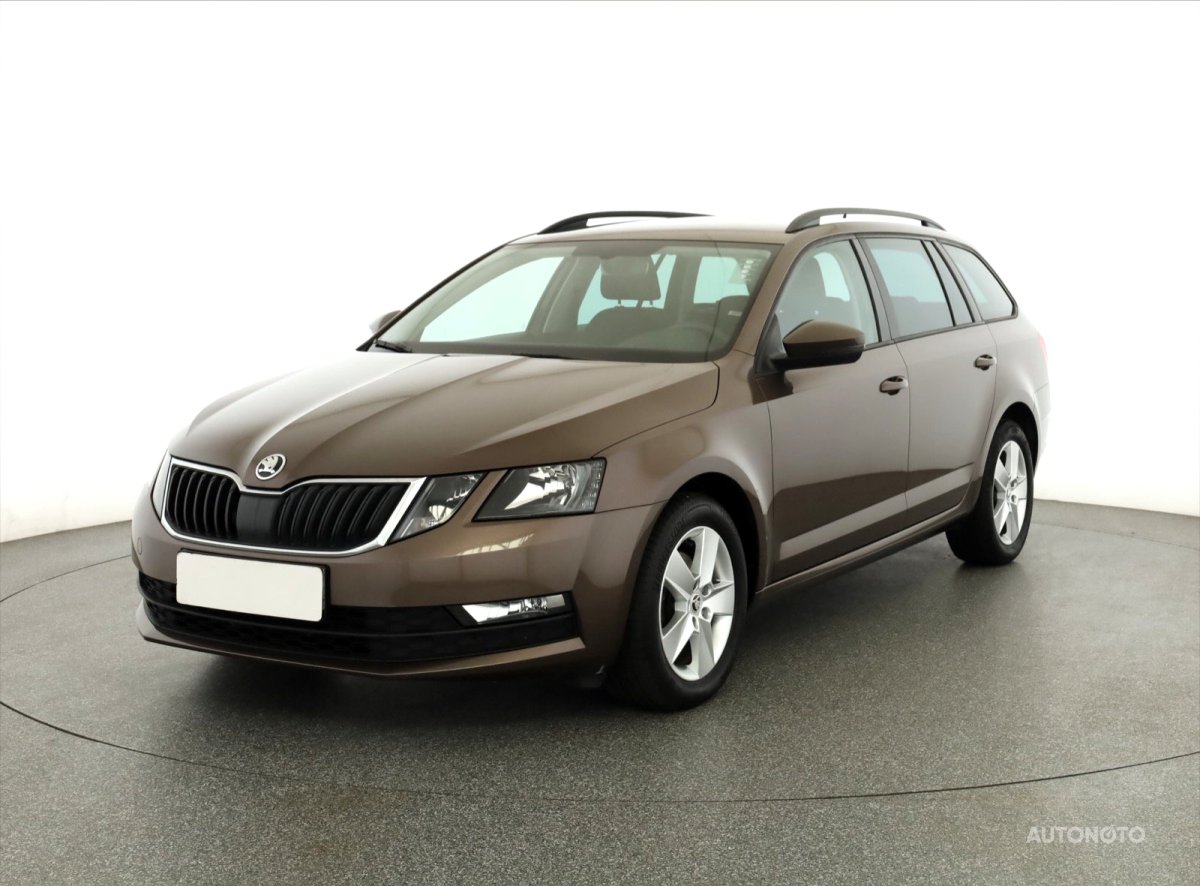 Škoda Octavia, 2019 - pohled č. 3