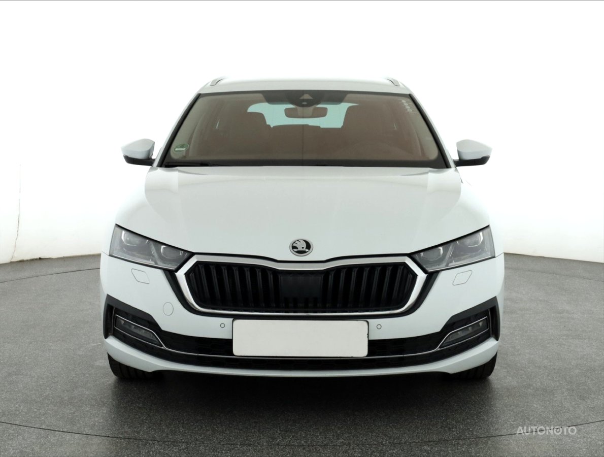 Škoda Octavia, 2020 - pohled č. 2