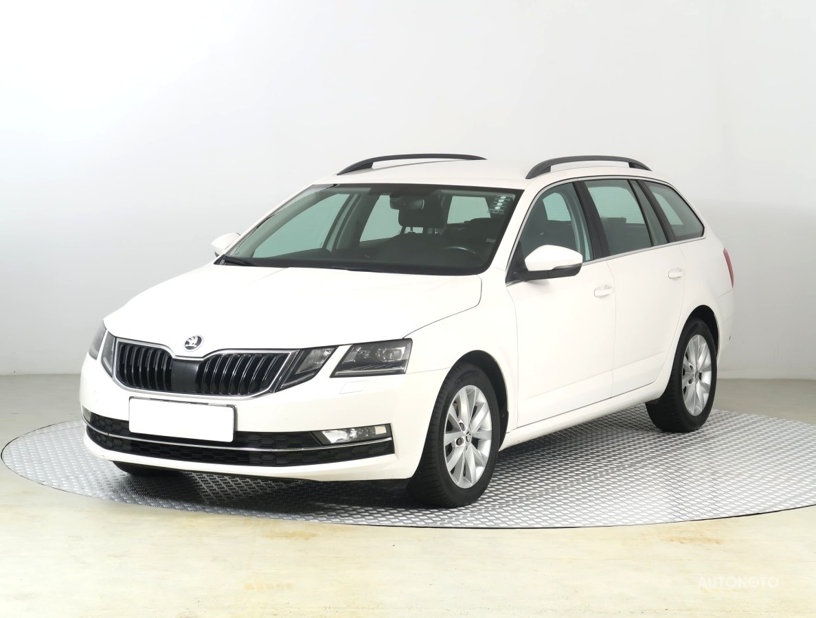 Škoda Octavia, 2018 - pohled č. 3