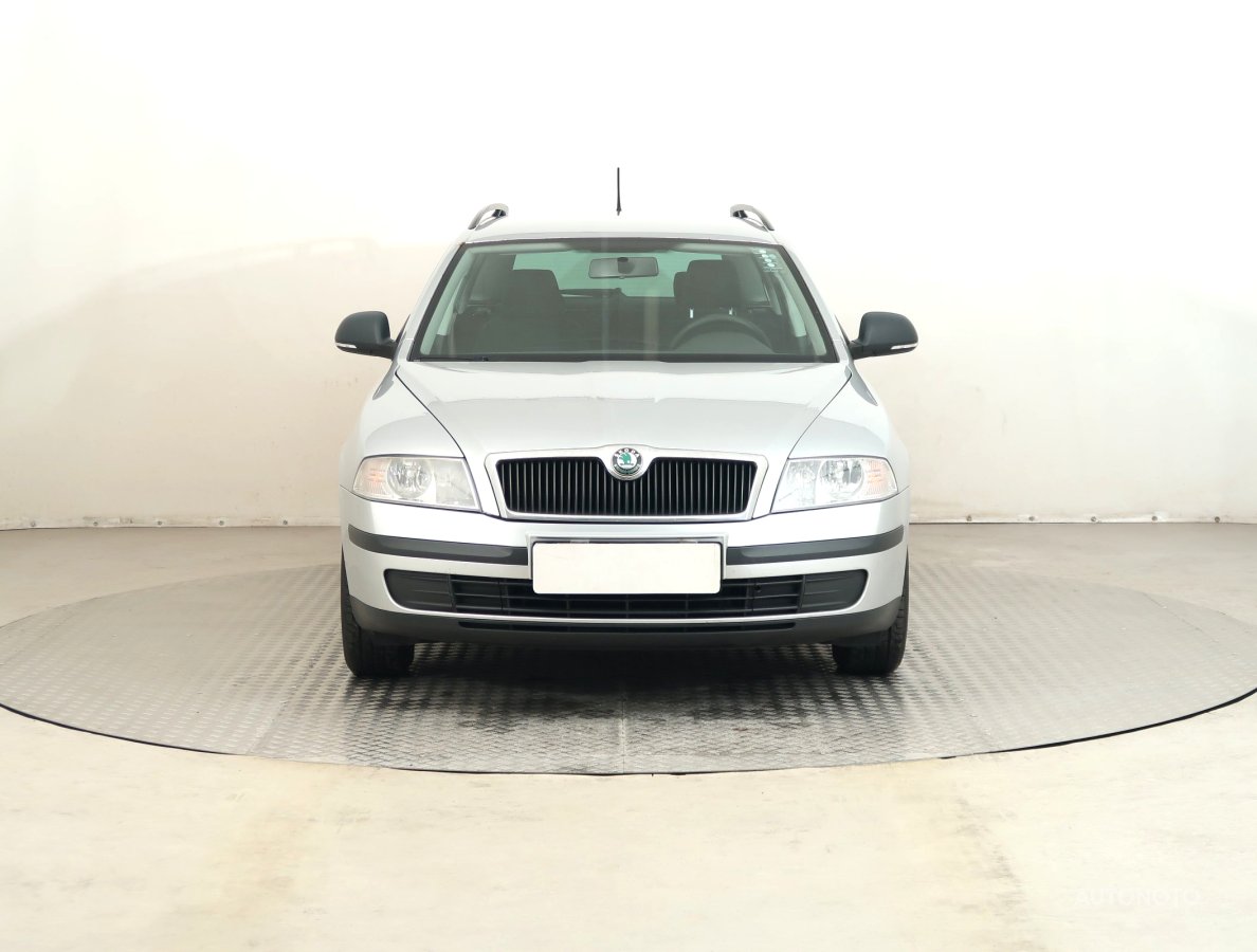 Škoda Octavia, 2012 - pohled č. 2