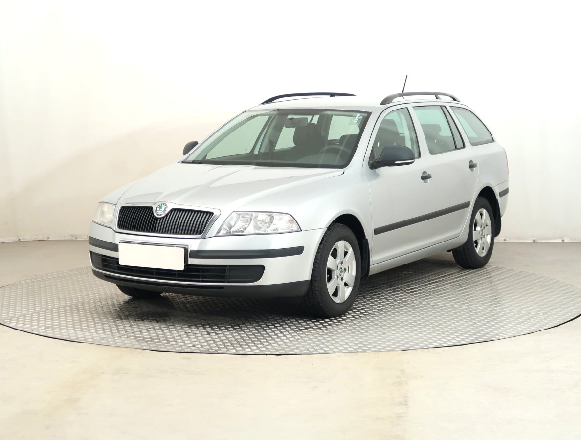 Škoda Octavia, 2012 - pohled č. 3